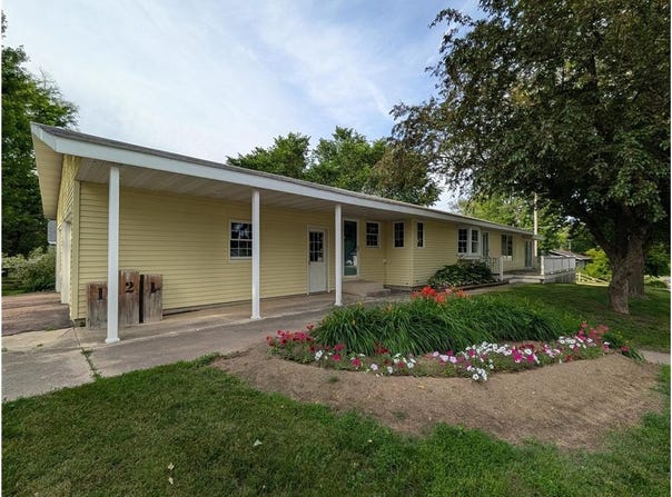 121 W Rowena Street, Ivanhoe, MN 56142