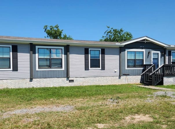11 Cale Lane, Calera, OK 74730