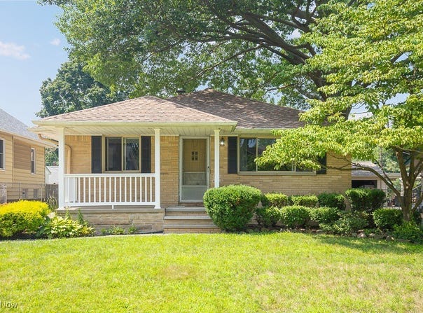 4232 W 211th Street, Fairview Park, OH 44126