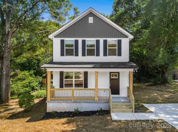 405 E Holly Street, Dallas, NC 28034
