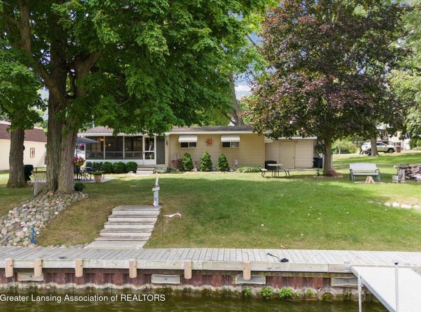 4951 Shore Lane, Perrinton, MI 48871