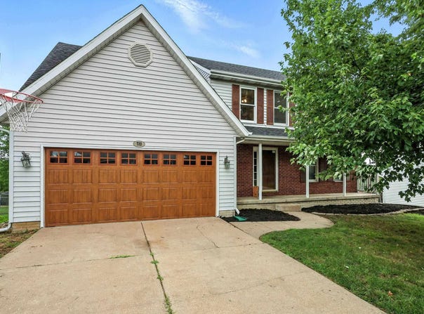732 W 59TH Street, Davenport, IA 52806