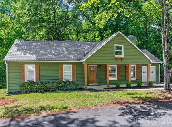 5043 Suwarrow Circle, Tega Cay, SC 29708
