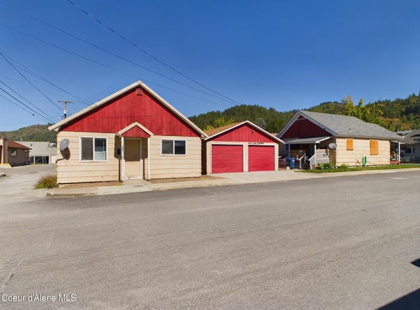 301 Riverside Ave W, Kellogg, ID 83837