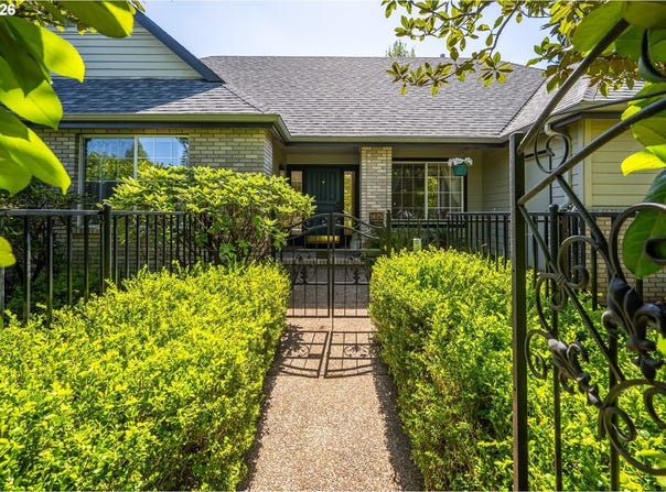 1625 VICTORIAN Way, Eugene, OR 97401