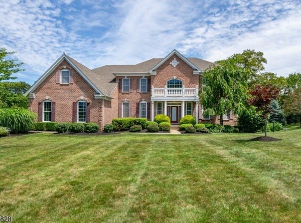 11 Stark Ct, Mount Olive Twp., NJ 07836-4424