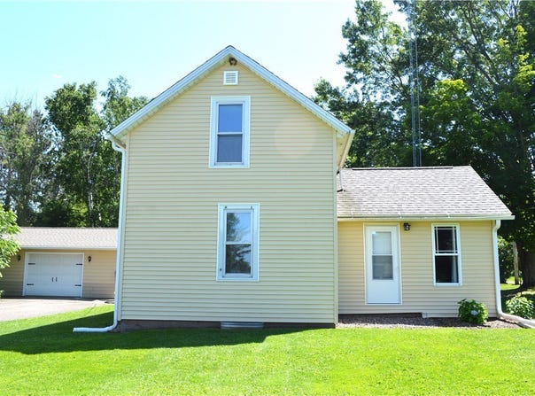 301 E Chetac Avenue, Birchwood, WI 54817