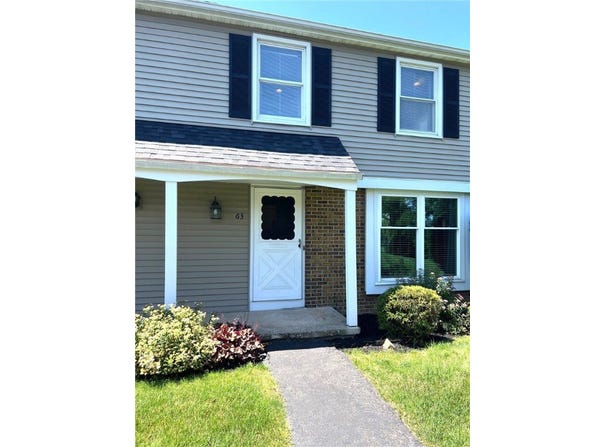 63 Springwood Drive, Webster, NY 14580