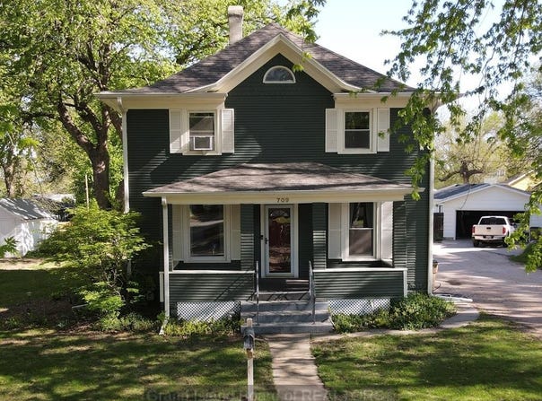 709 N Street, Aurora, NE 68818