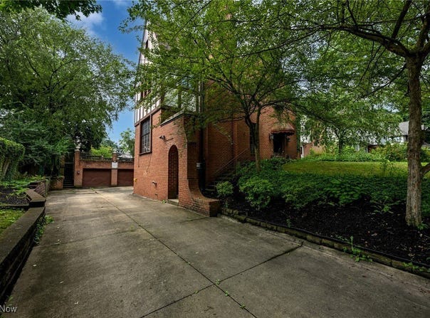206 21st Street NW, Canton, OH 44709