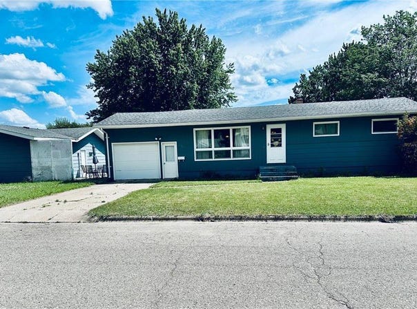 100 Deschepper Street, Marshall, MN 56258