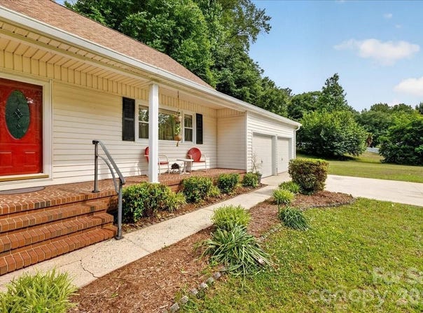 1303 Wildwood Drive, Kannapolis, NC 28081