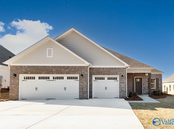 16658 Hamilton Place, Athens, AL 35613