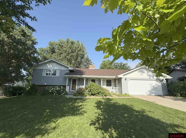829 Church Street, St. Peter, MN 56082