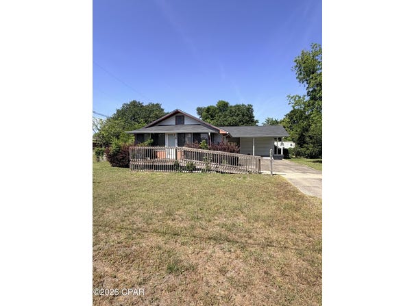 5373 8th Street, Malone, FL 32445