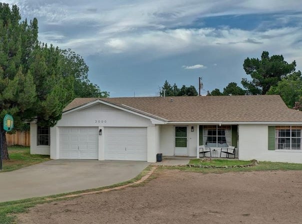 2000 Enfield, Alpine, TX 79830