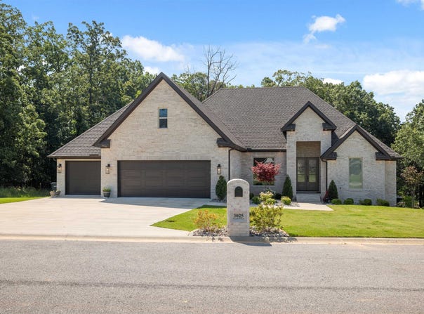 3025 Mallard Pointe Ln, Jonesboro, AR 72404