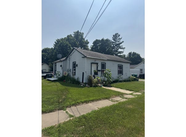 600 St Joseph Street, Sturgis, MI 49091