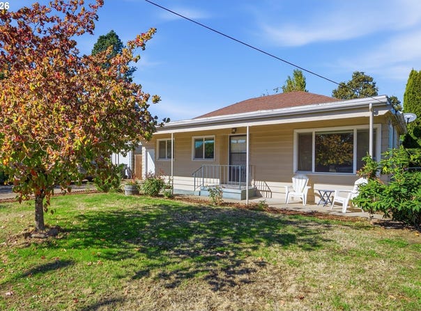 1243 NE 9TH Ave, McMinnville, OR 97128