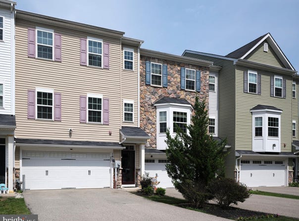 143 GRAYSTONE DRIVE, FEASTERVILLE TREVOSE, PA 19053