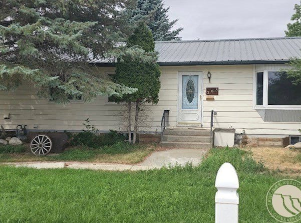208 S F Street, Bridger, MT 59014