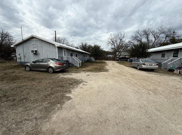 217 2nd Street, Cross Plains, TX 76443
