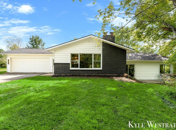 3020 E M 79 Highway, Hastings, MI 49058