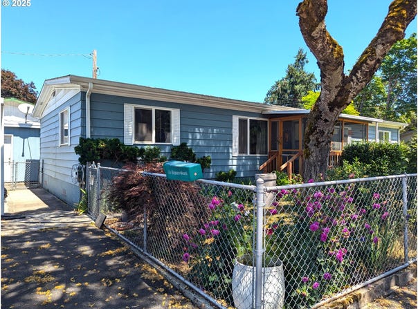 47477 SCHOOL ST, Oakridge, OR 97463