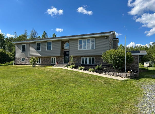 123 Stairs Rd, Amsterdam, NY 12010