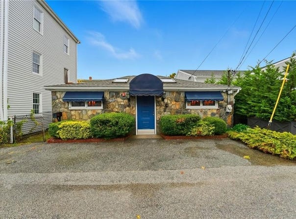 170 Franklin Street, Bristol, RI 02809