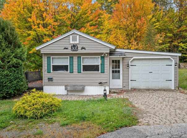27 Second Street, Gorham, NH 03581