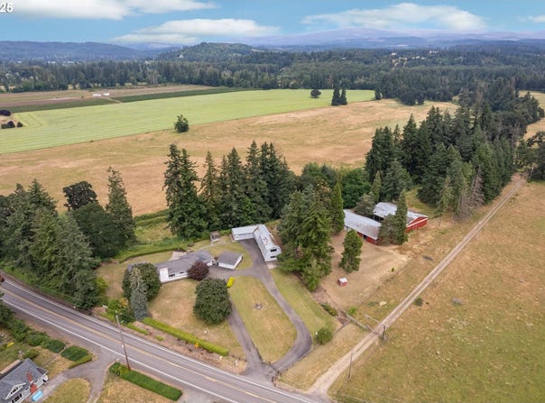 15160 S HIGHWAY 211, Molalla, OR 97038