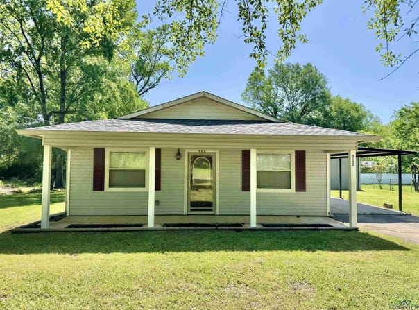 308 N Dogwood St., Ore City, TX 75683