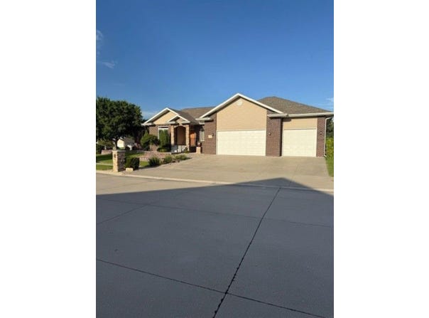 3761 30th Avenue, Columbus, NE 68601