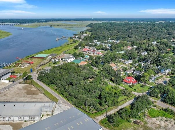 901 7th Street, Port Royal, SC 29935