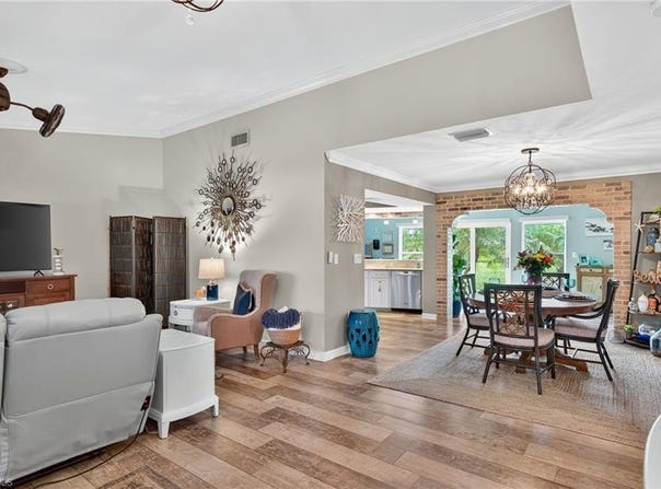 107 Round Key, NAPLES, FL 34112