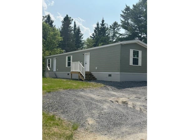 95 3rd Street, St. Johnsbury, VT 05819