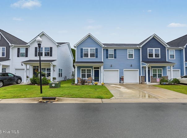 718 Palm Frond Way NW, Calabash, NC 28467