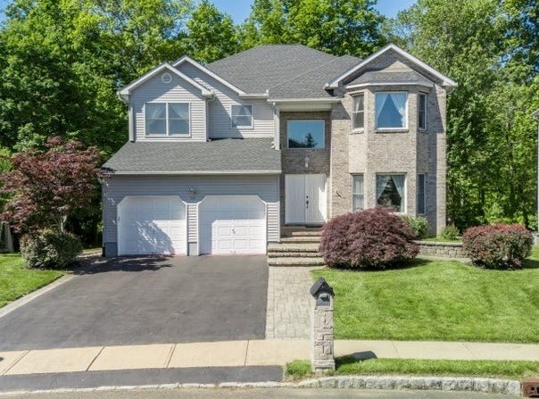 35 Leah Way, Parsippany-Troy Hills Twp., NJ 07054-3448