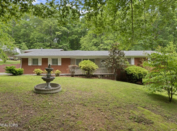 4502 York Rd, Knoxville, TN 37938