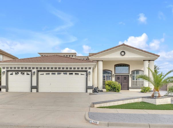 400 Emerald Shore Lane, Horizon City, TX 79928