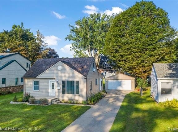 45447 PLATT Street, Utica, MI 48317