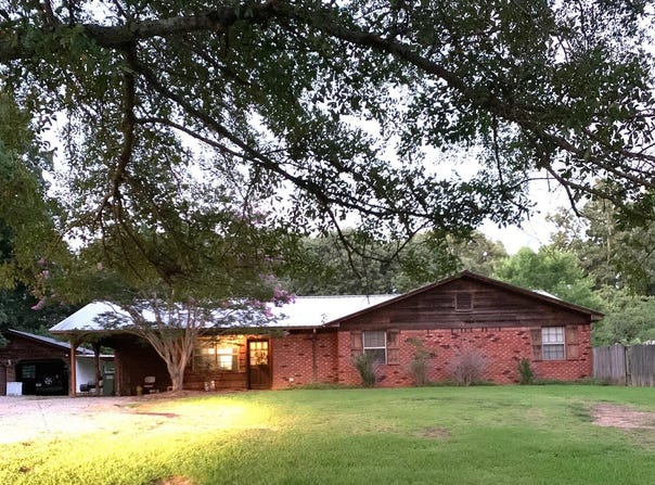 1475 MS-348, Blue Springs, MS 38828