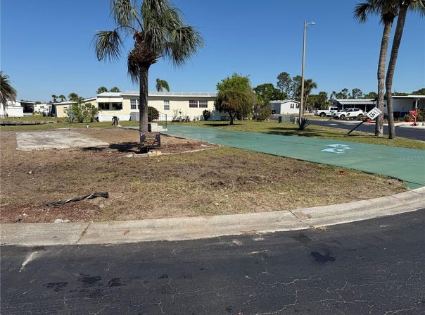 101 E SAINT LUCIA LOOP, APOLLO BEACH, FL 33572