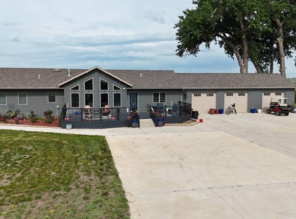 34933 CR123, Sidney, MT 59270