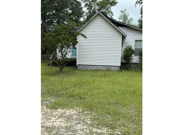 7453 Kingstree Highway, Manning, SC 29102