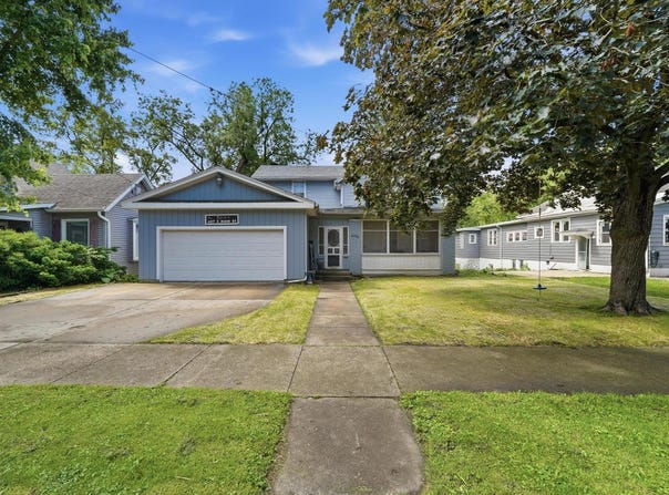 627 E Main Street, Ottawa, IL 61350