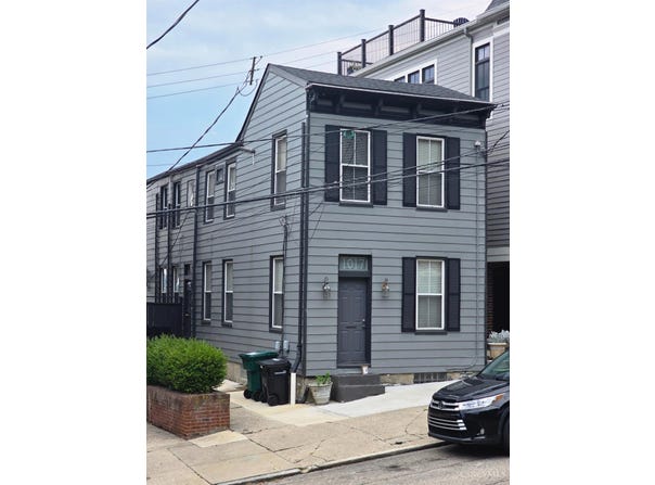 1017 St Gregory, Cincinnati, OH 45202