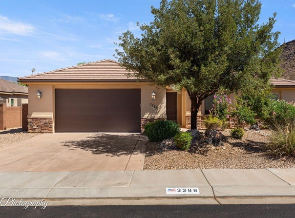 3288 W 2490 S, Hurricane, UT 84737