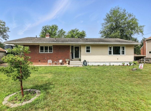 12 Cosgrove Avenue, Agawam, MA 01001